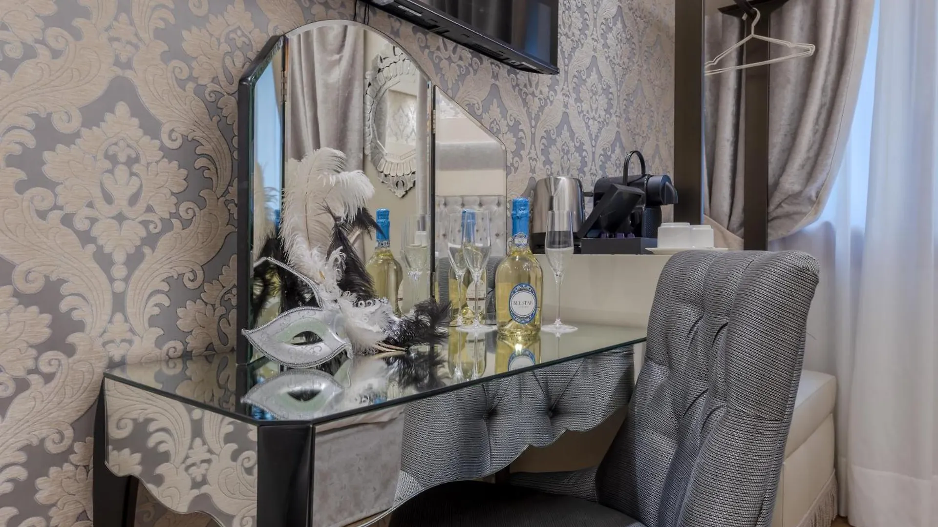 Ca Dell'Arte Boutique Bed & Breakfast Venice