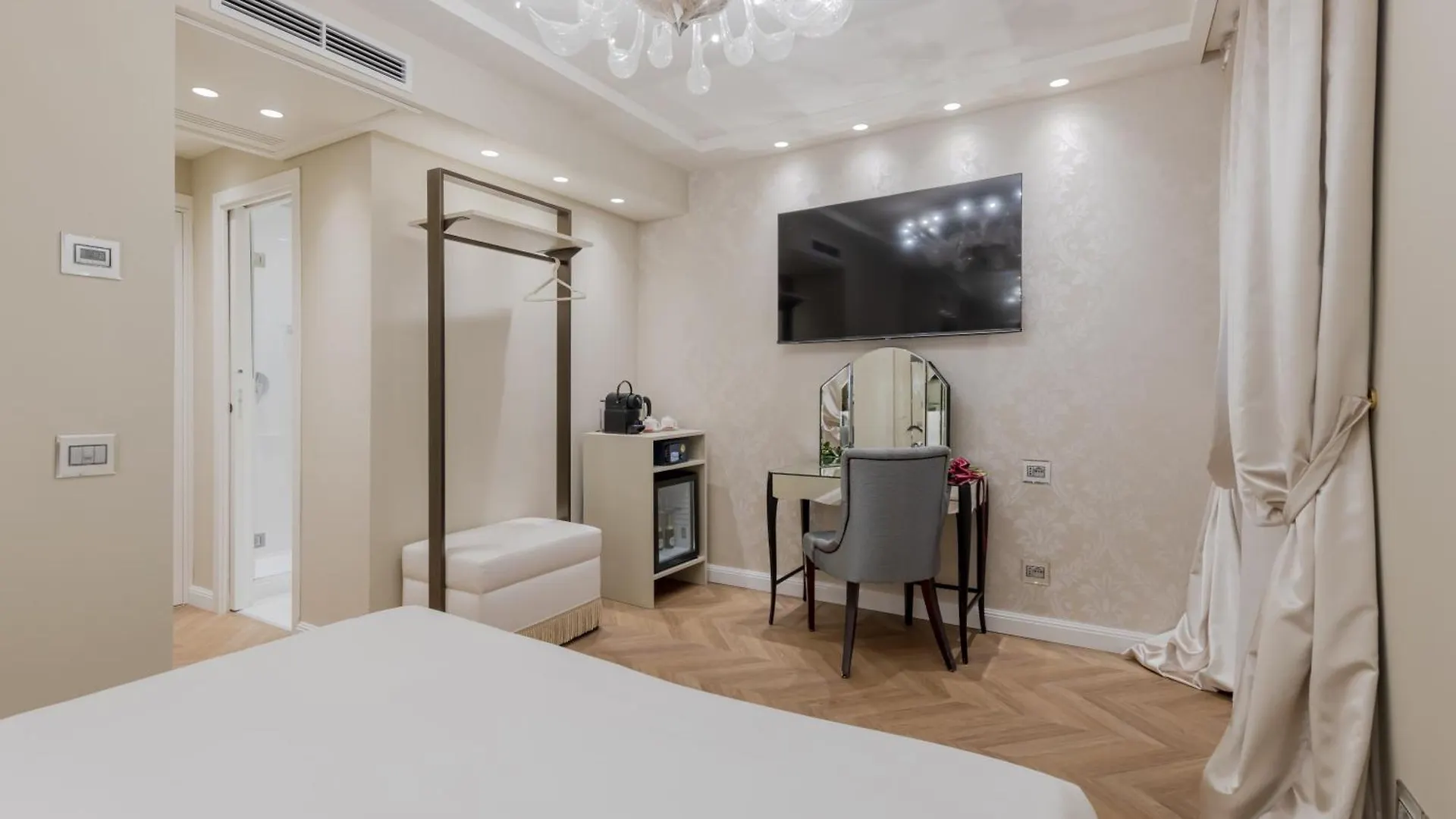 Ca Dell'Arte Boutique Bed & Breakfast Venice